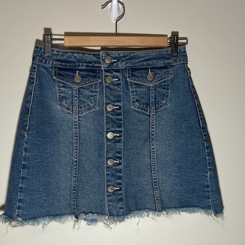 Cello Skirt Size Small Blue Stretch Denim Button Front Raw Hem Mini Cutoff